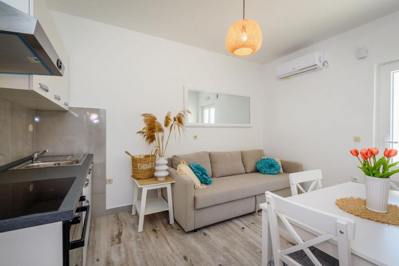 Apartments Morska Vila Komarna Eksteriør billede