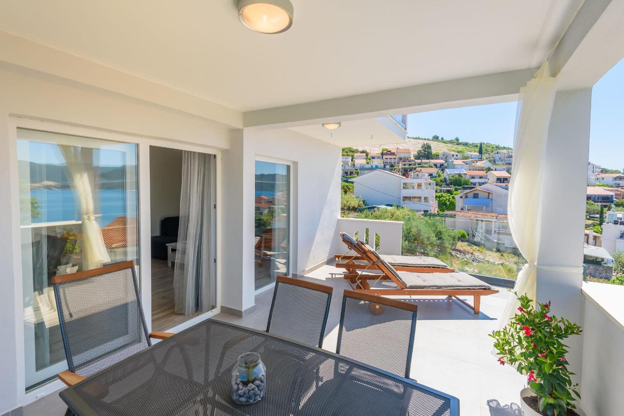 Apartments Morska Vila Komarna Eksteriør billede